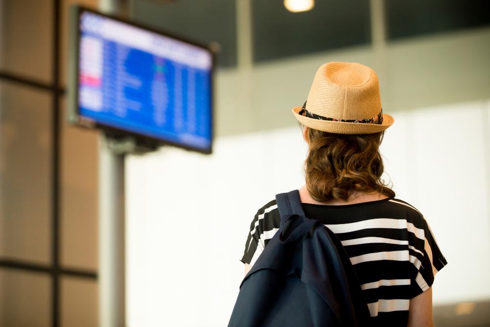 Qual a Diferença entre Atraso e Cancelamento de Voo? Direitos Específicos para Cada Situação